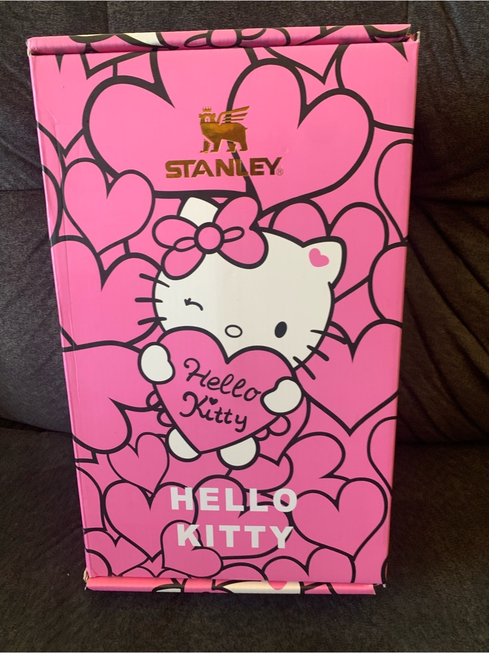 Stanley Hello Kitty Pink Heart Quencher H2.0 Tumbler - 40 oz gift box set